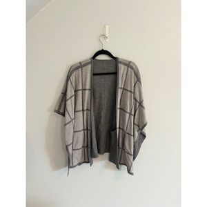 Athleta Windowpane Poncho Wrap‎ Open Front Pockets Wool Blend Gray